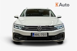 valkoinen Volkswagen Passat 2020 kuva 5.