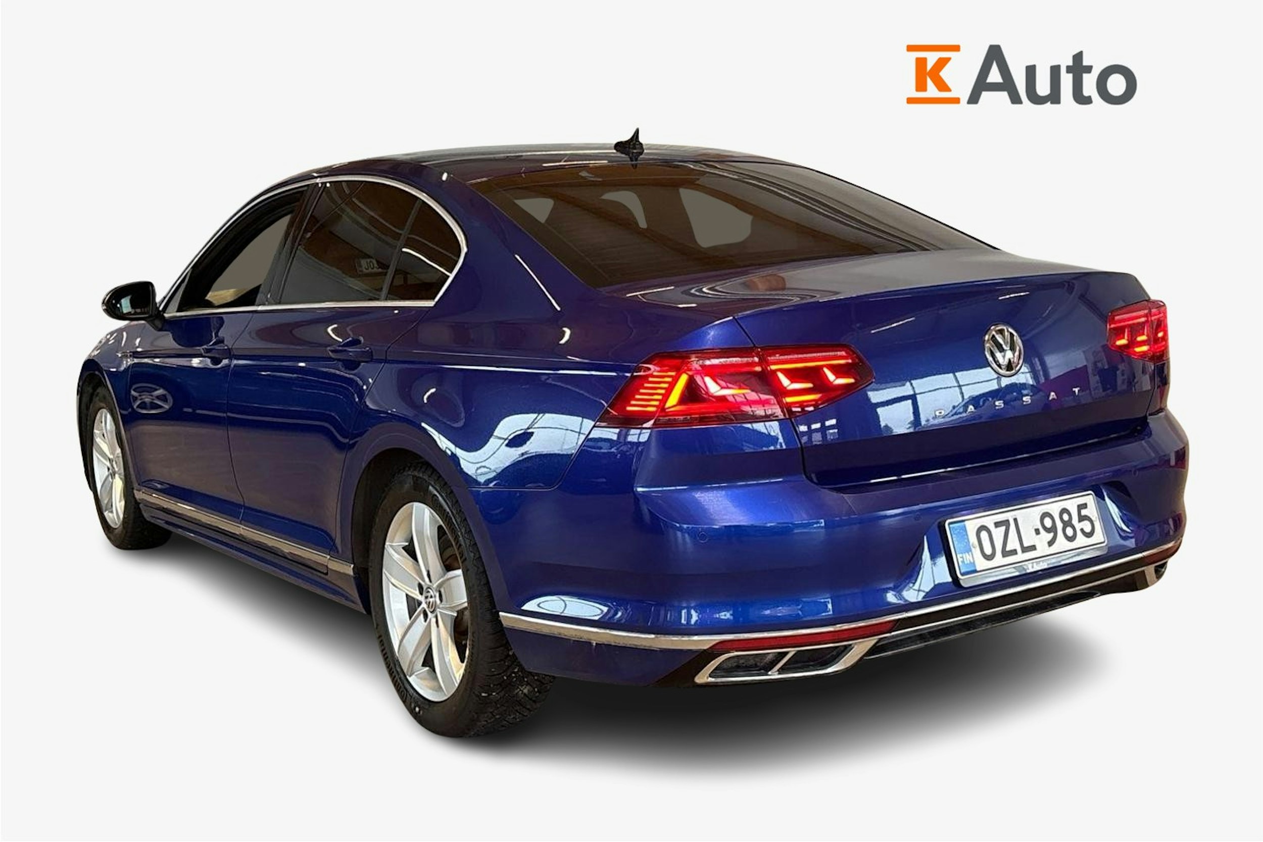 Sininen Volkswagen PASSAT 2020 kuva 2.