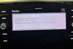 Sininen Volkswagen PASSAT 2020 kuva 16.