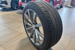 Sininen Volkswagen PASSAT 2020 kuva 19.