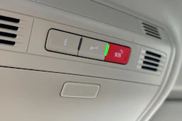 valkoinen Volkswagen Passat 2020 kuva 11.