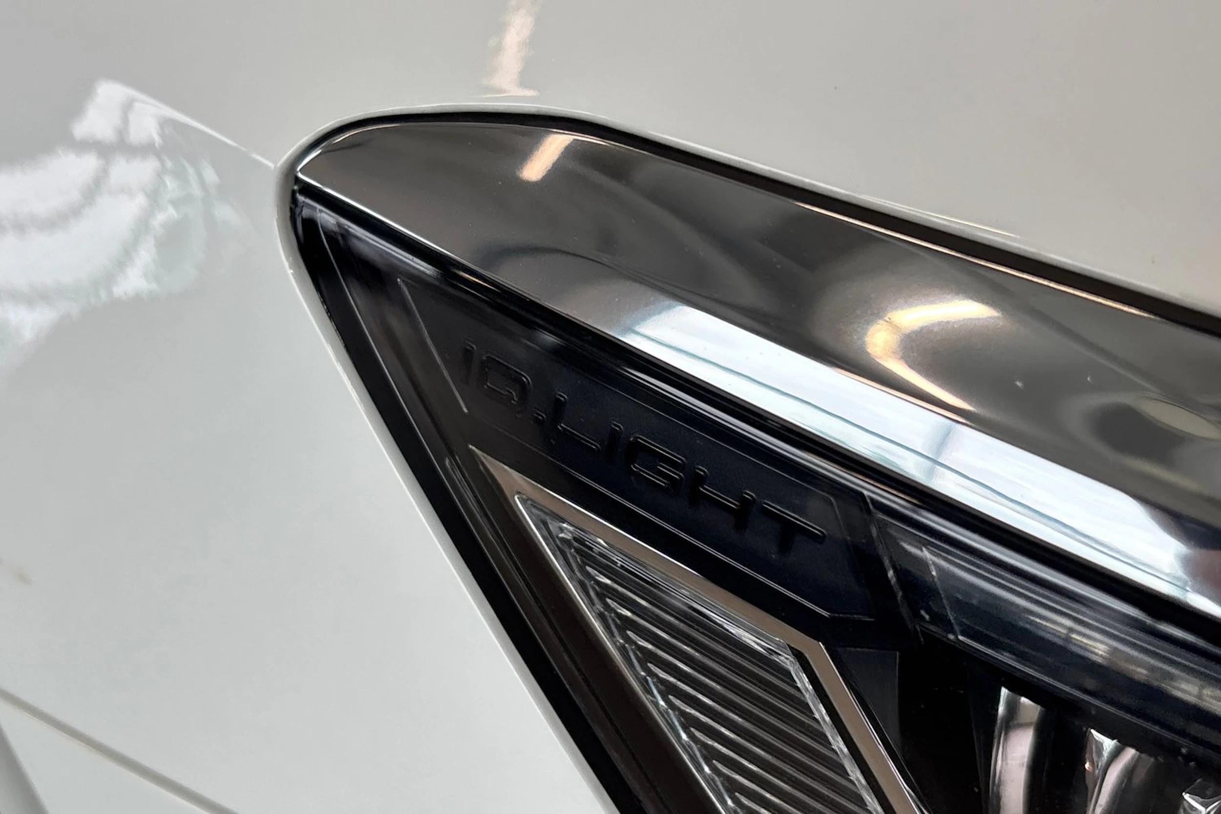 valkoinen Volkswagen Passat 2020 kuva 14.