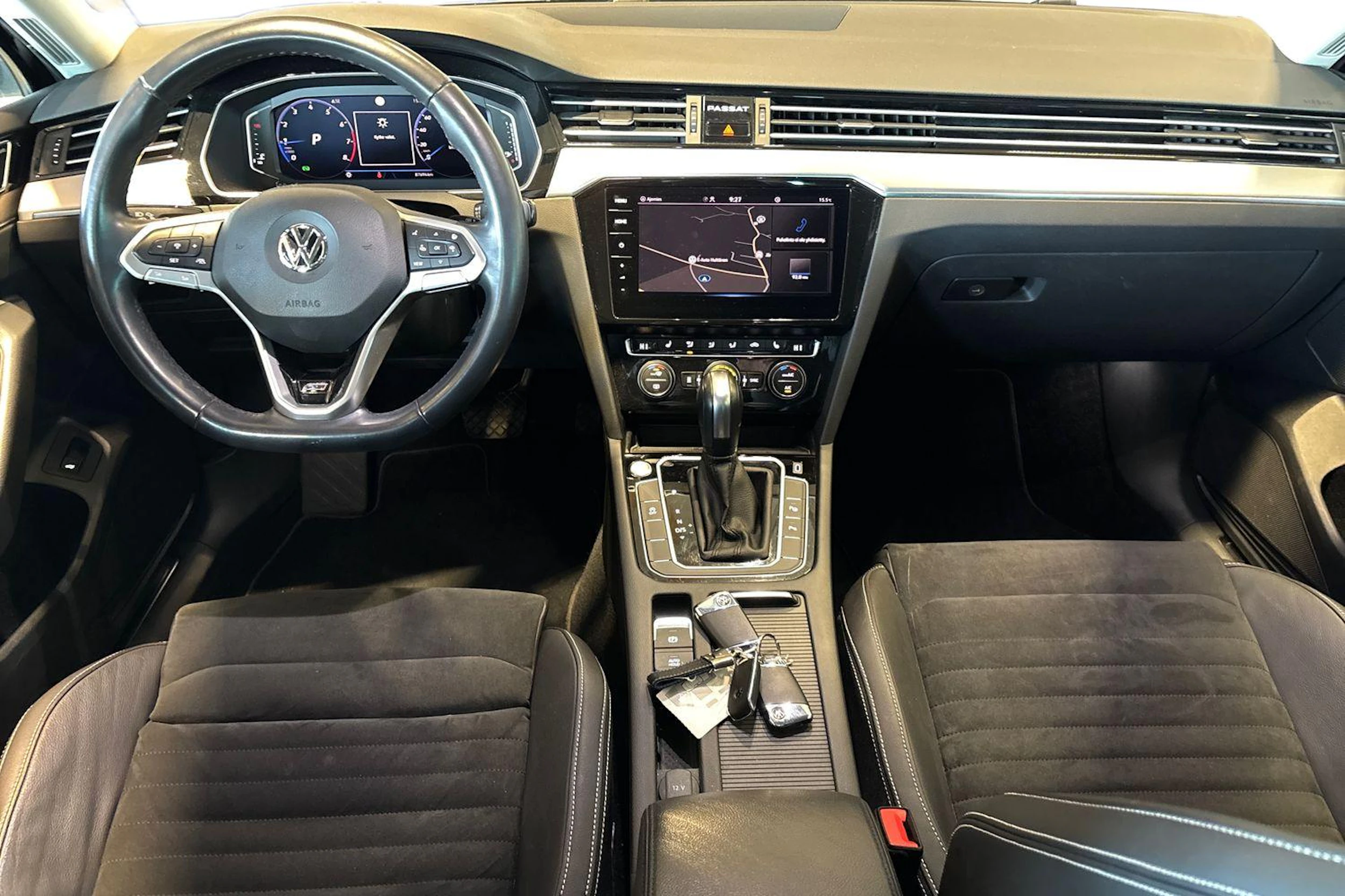 musta Volkswagen Passat 2020 kuva 7.