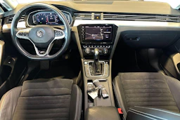 musta Volkswagen Passat 2020 kuva 7.