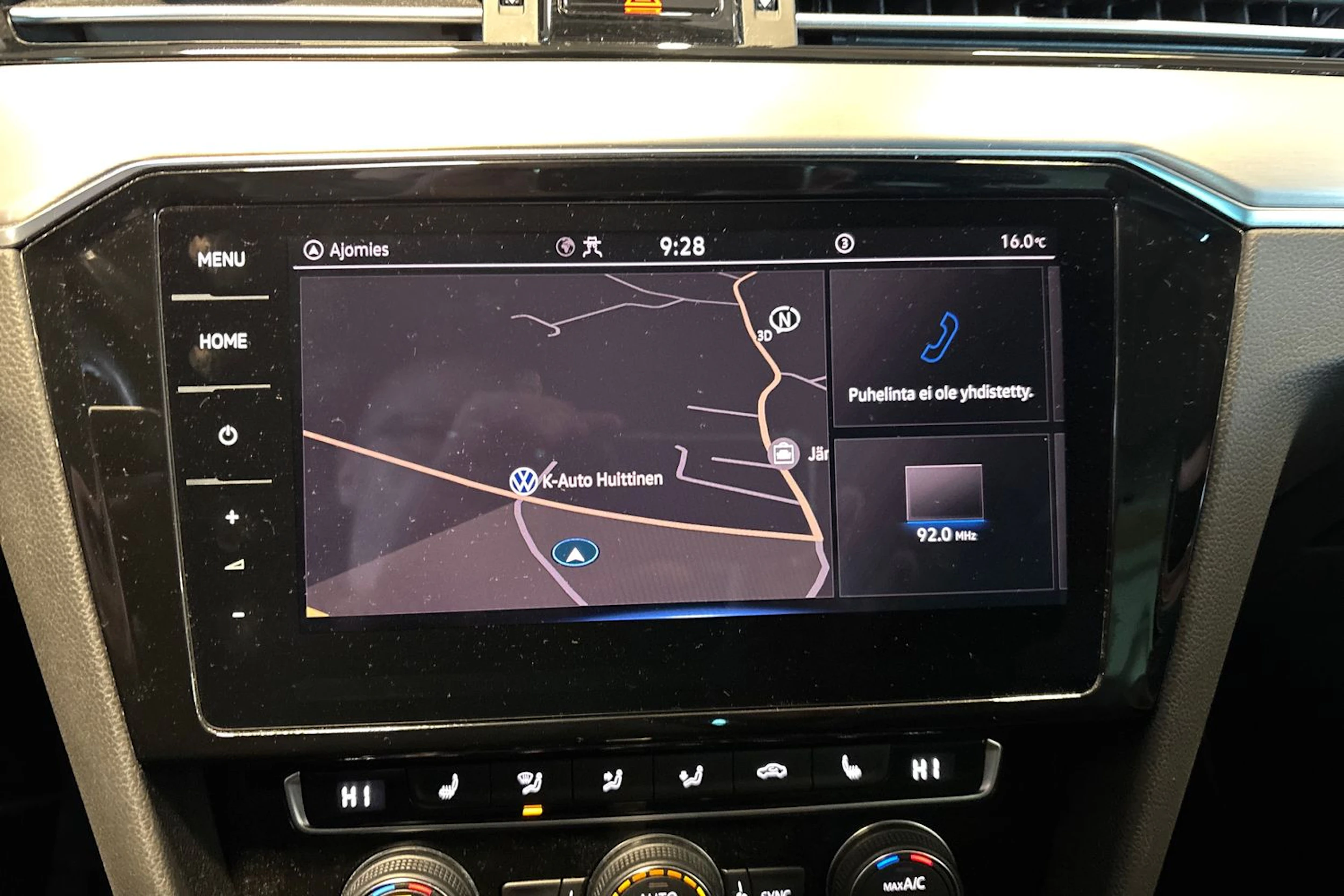 musta Volkswagen Passat 2020 kuva 13.