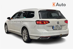valkoinen Volkswagen Passat 2020 kuva 2.