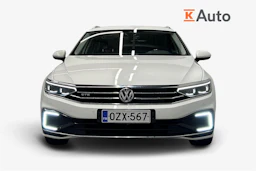 valkoinen Volkswagen Passat 2020 kuva 4.