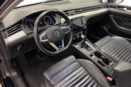 musta Volkswagen Passat 2020 kuva 7.