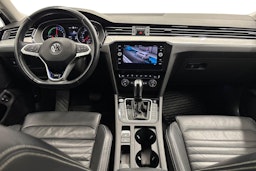 musta Volkswagen Passat 2020 kuva 9.