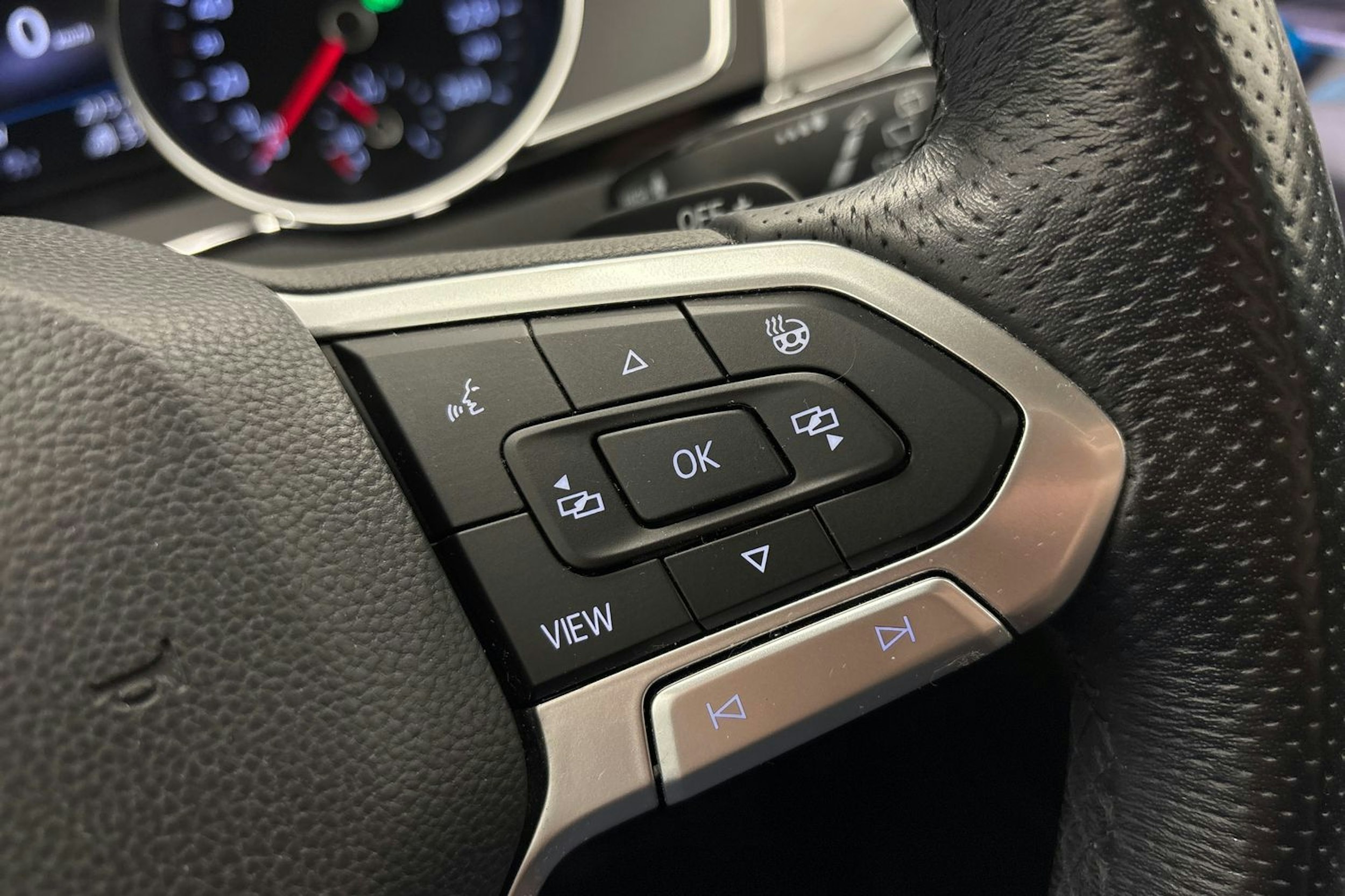 musta Volkswagen Passat 2020 kuva 16.