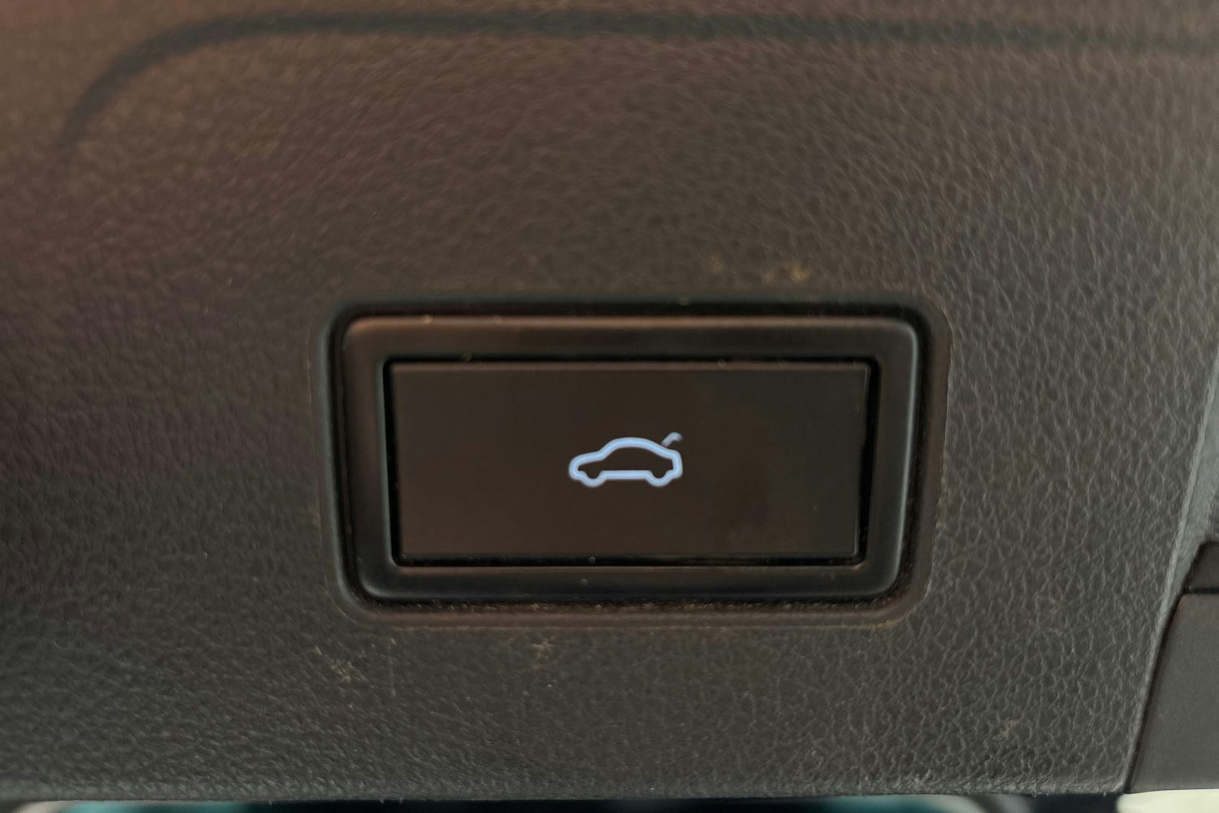 musta Volkswagen Passat 2020 kuva 24.