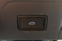 musta Volkswagen Passat 2020 kuva 24.