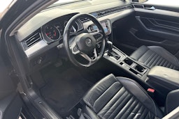 harmaa Volkswagen Passat 2020 kuva 7.