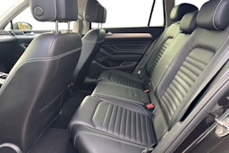 harmaa Volkswagen Passat 2020 kuva 10.