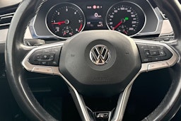 harmaa Volkswagen Passat 2020 kuva 14.