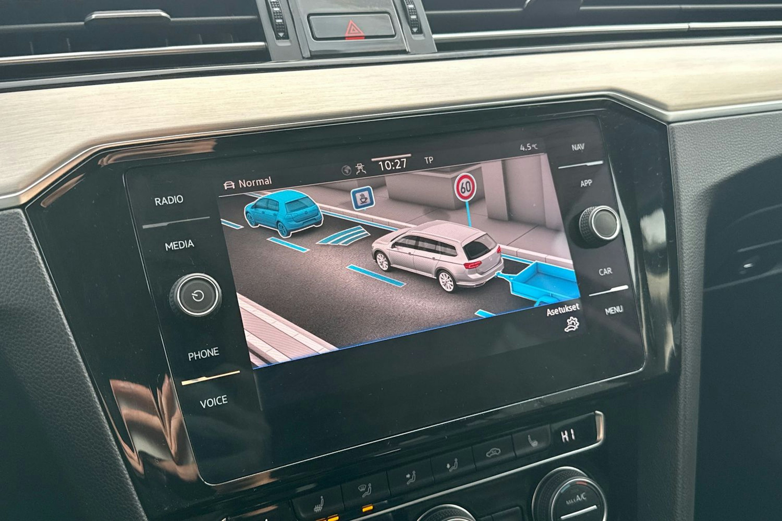 harmaa Volkswagen Passat 2020 kuva 20.