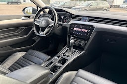 harmaa Volkswagen Passat 2020 kuva 25.