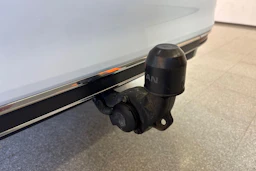 Valkoinen Volkswagen PASSAT 2020 kuva 21.