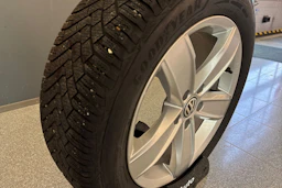 Valkoinen Volkswagen PASSAT 2020 kuva 26.