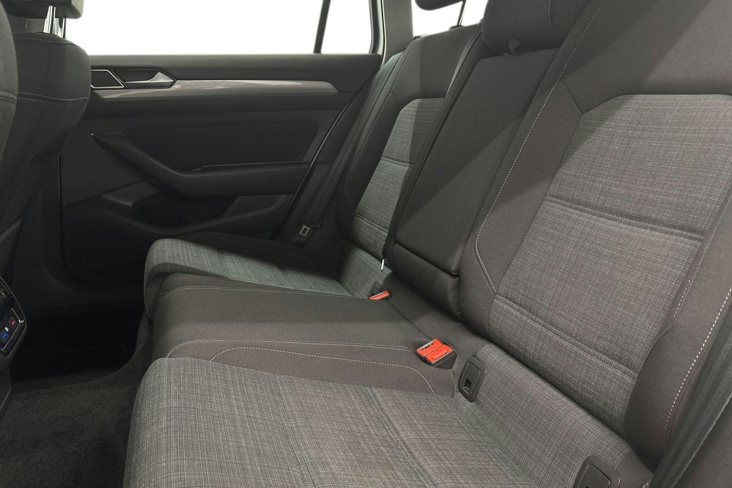 hopea Volkswagen Passat 2020 kuva 8.