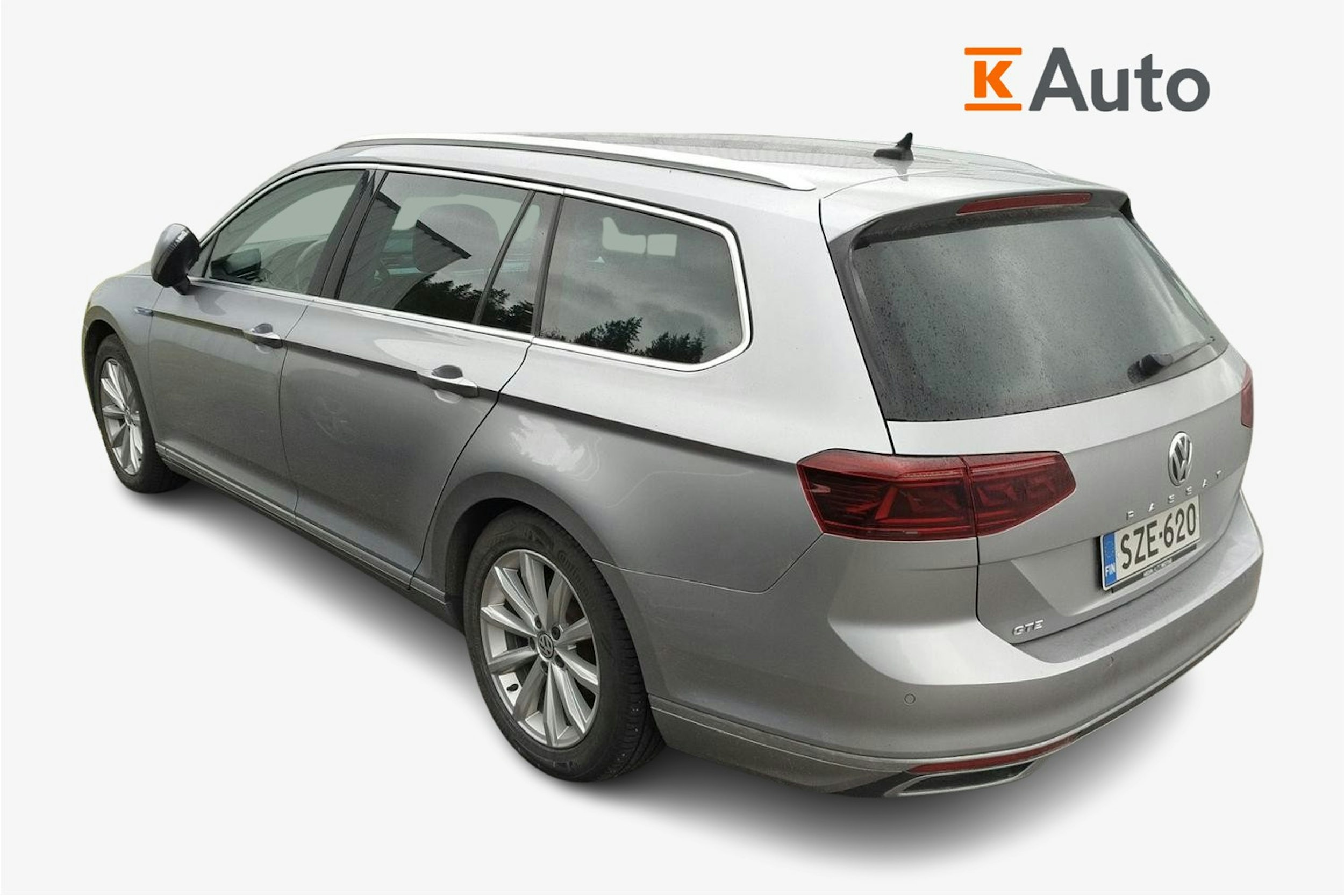 harmaa Volkswagen Passat 2020 kuva 2.