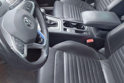 harmaa Volkswagen Passat 2020 kuva 3.