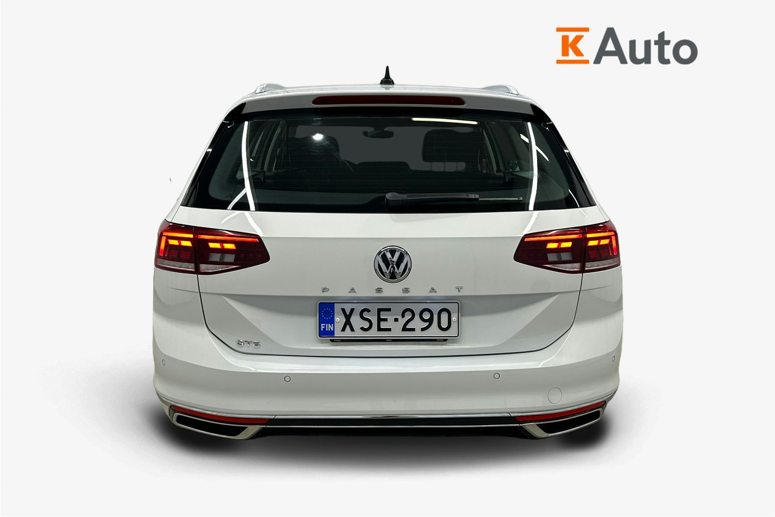 valkoinen Volkswagen Passat 2020 kuva 3.