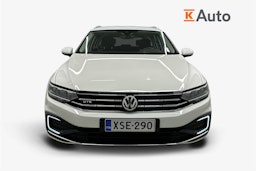 valkoinen Volkswagen Passat 2020 kuva 5.