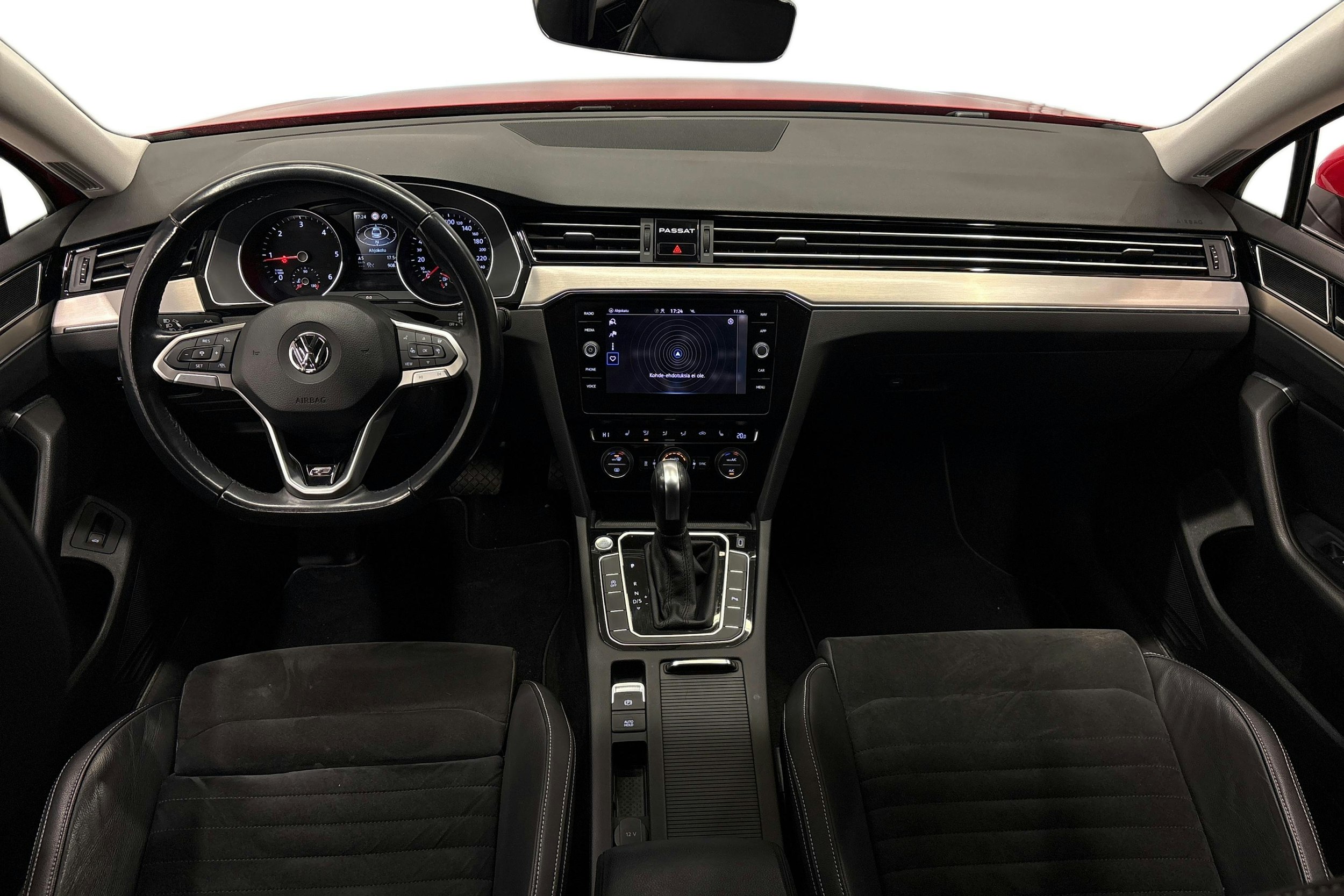 punainen Volkswagen Passat 2020 kuva 9.