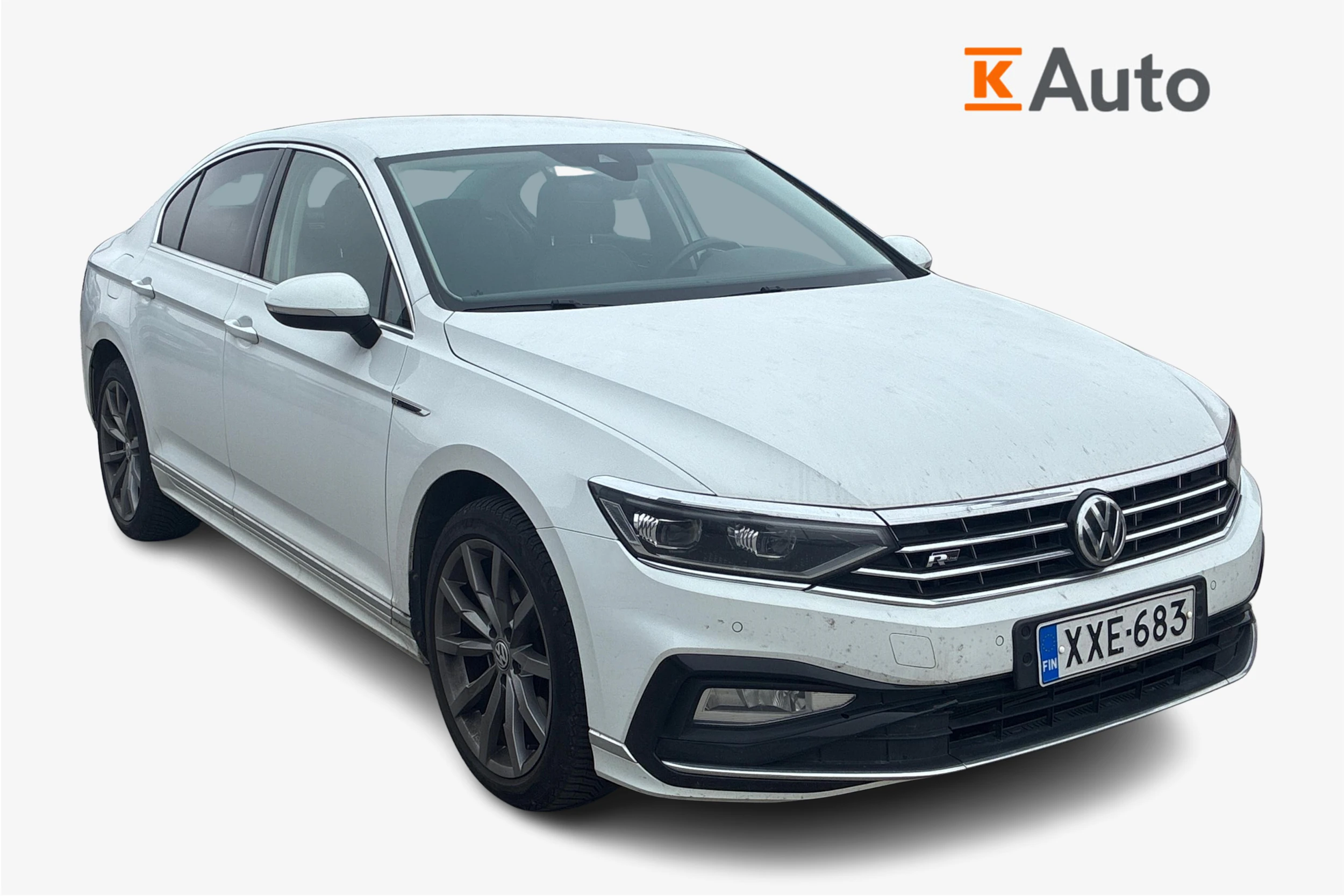 valkoinen Volkswagen Passat 2020 kuva 1.