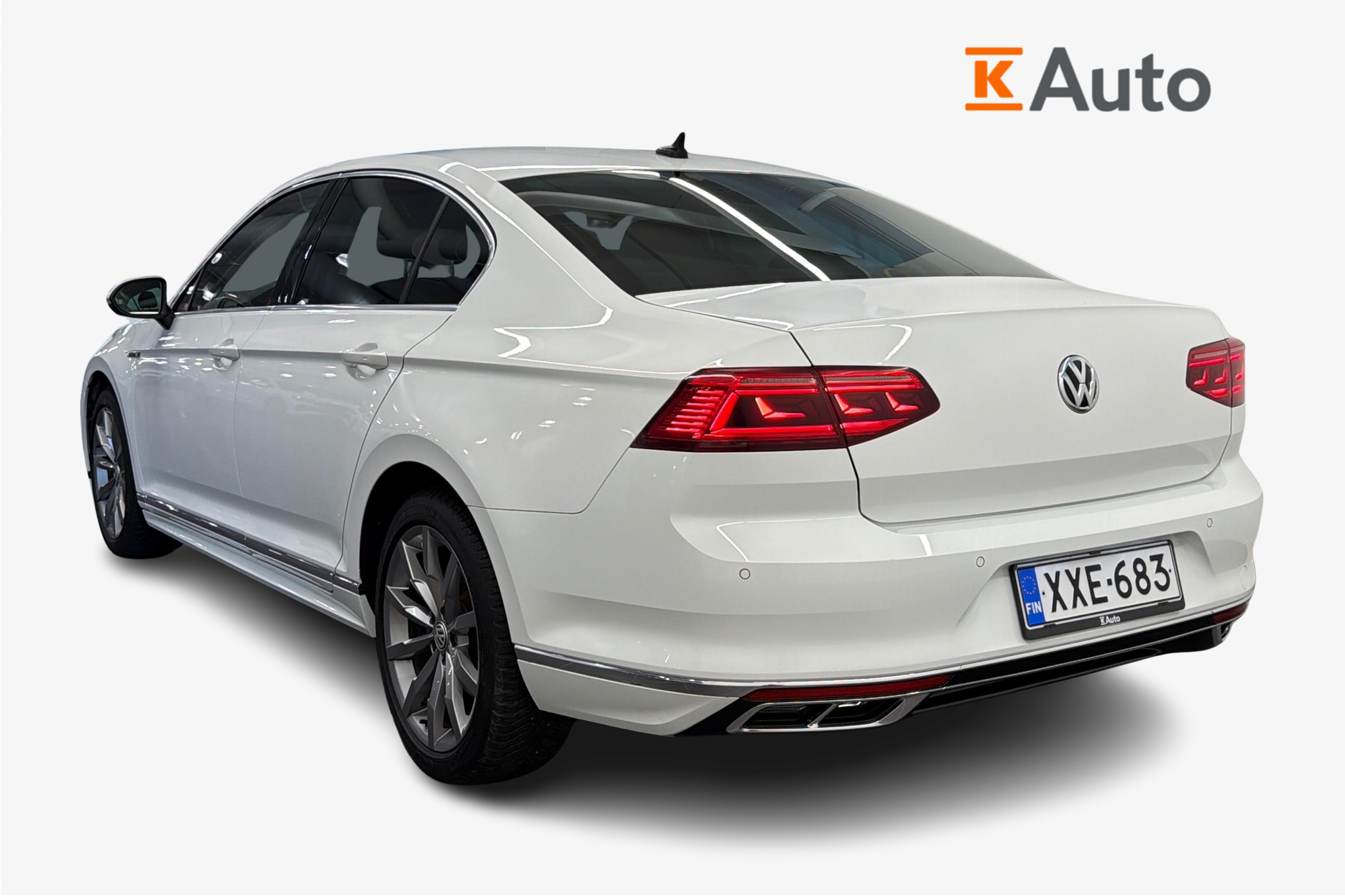 Volkswagen Passat 2020, bild 2/31