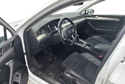 valkoinen Volkswagen Passat 2020 kuva 3.