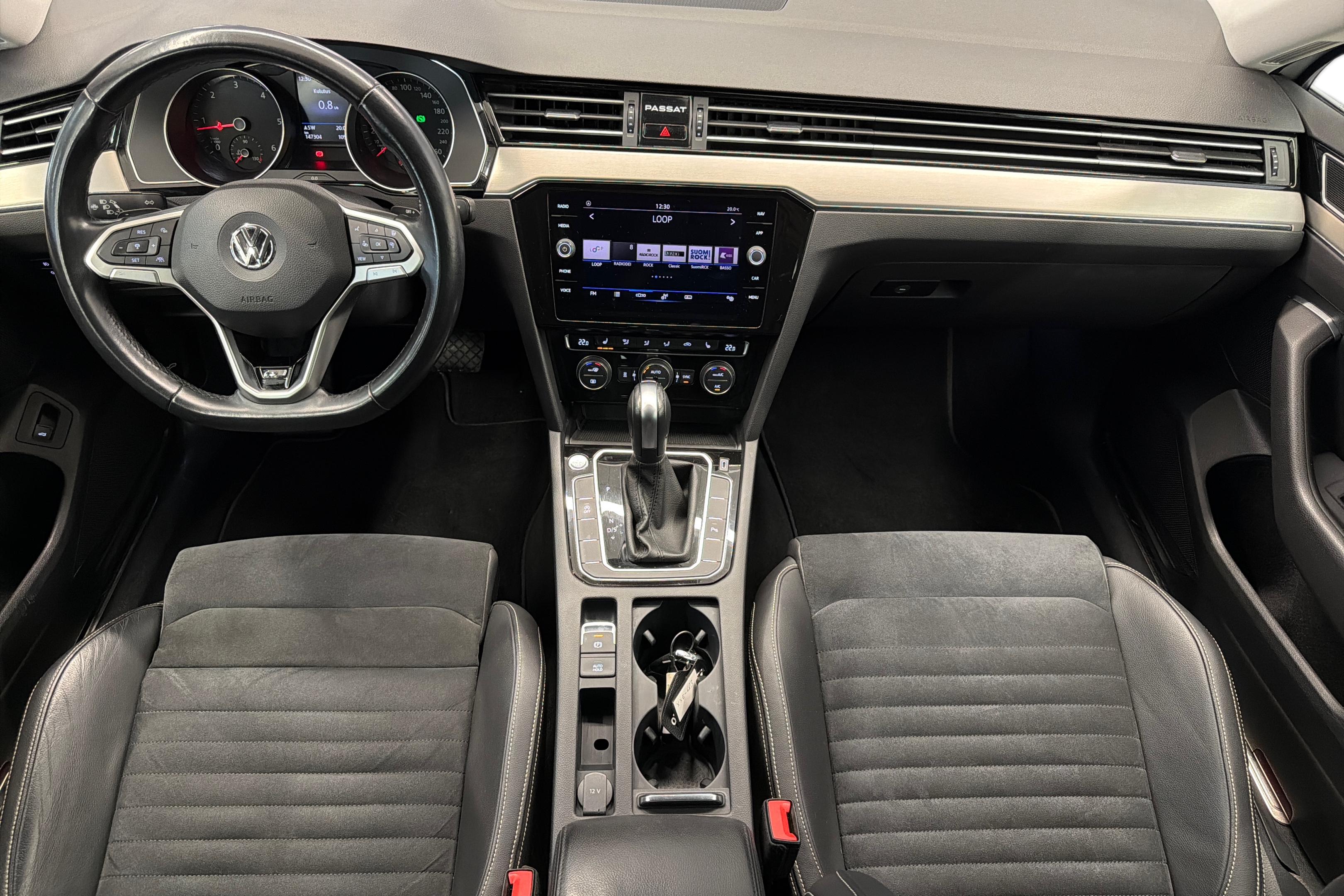 Volkswagen Passat 2020, bild 7/31