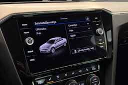 valkoinen Volkswagen Passat 2020 kuva 29.