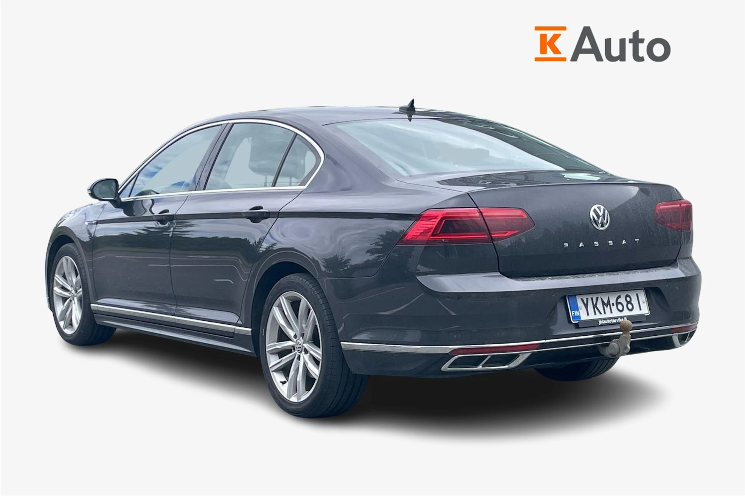 harmaa Volkswagen Passat 2020 kuva 2.