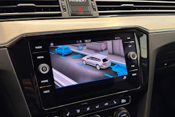 valkoinen Volkswagen Passat 2020 kuva 31.
