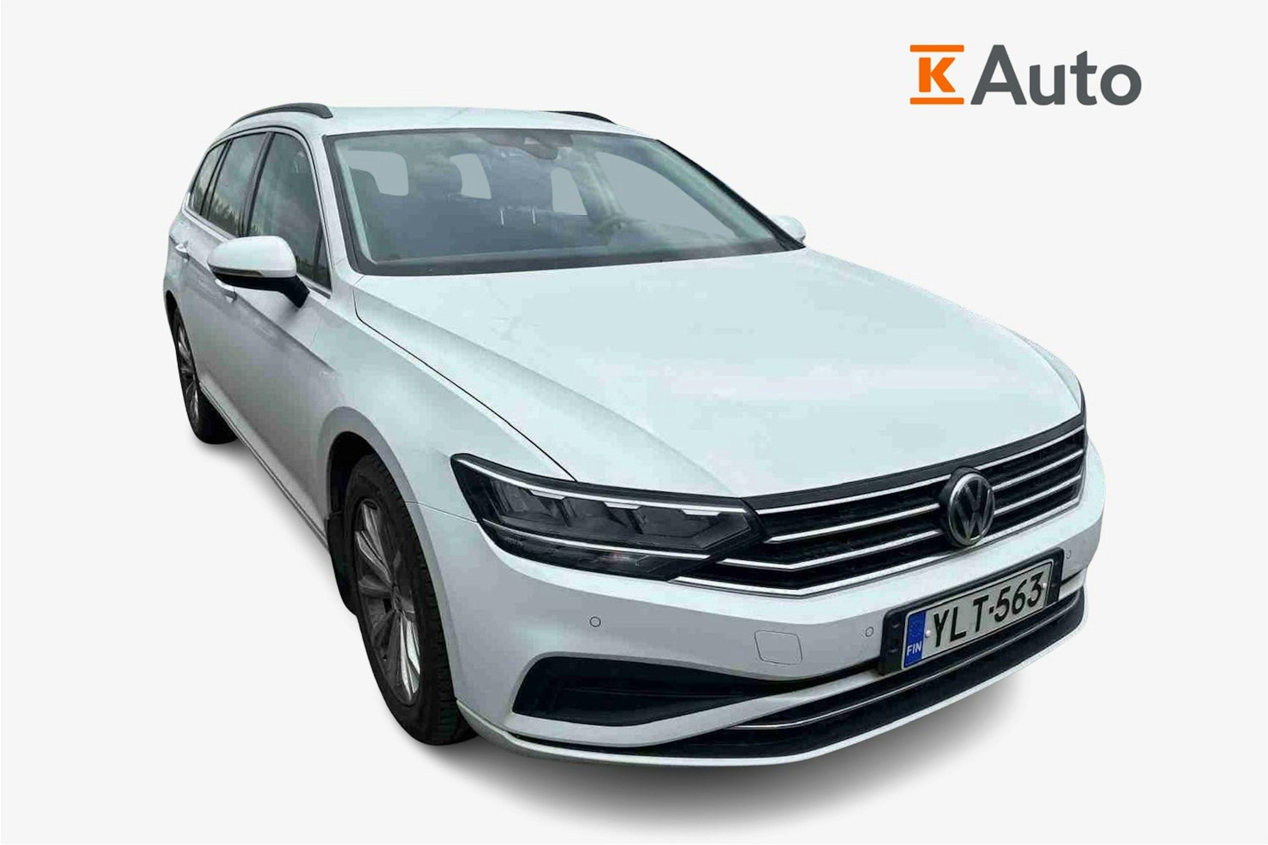 valkoinen Volkswagen Passat 2020 kuva 1.