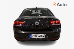 harmaa Volkswagen Passat 2020 kuva 3.