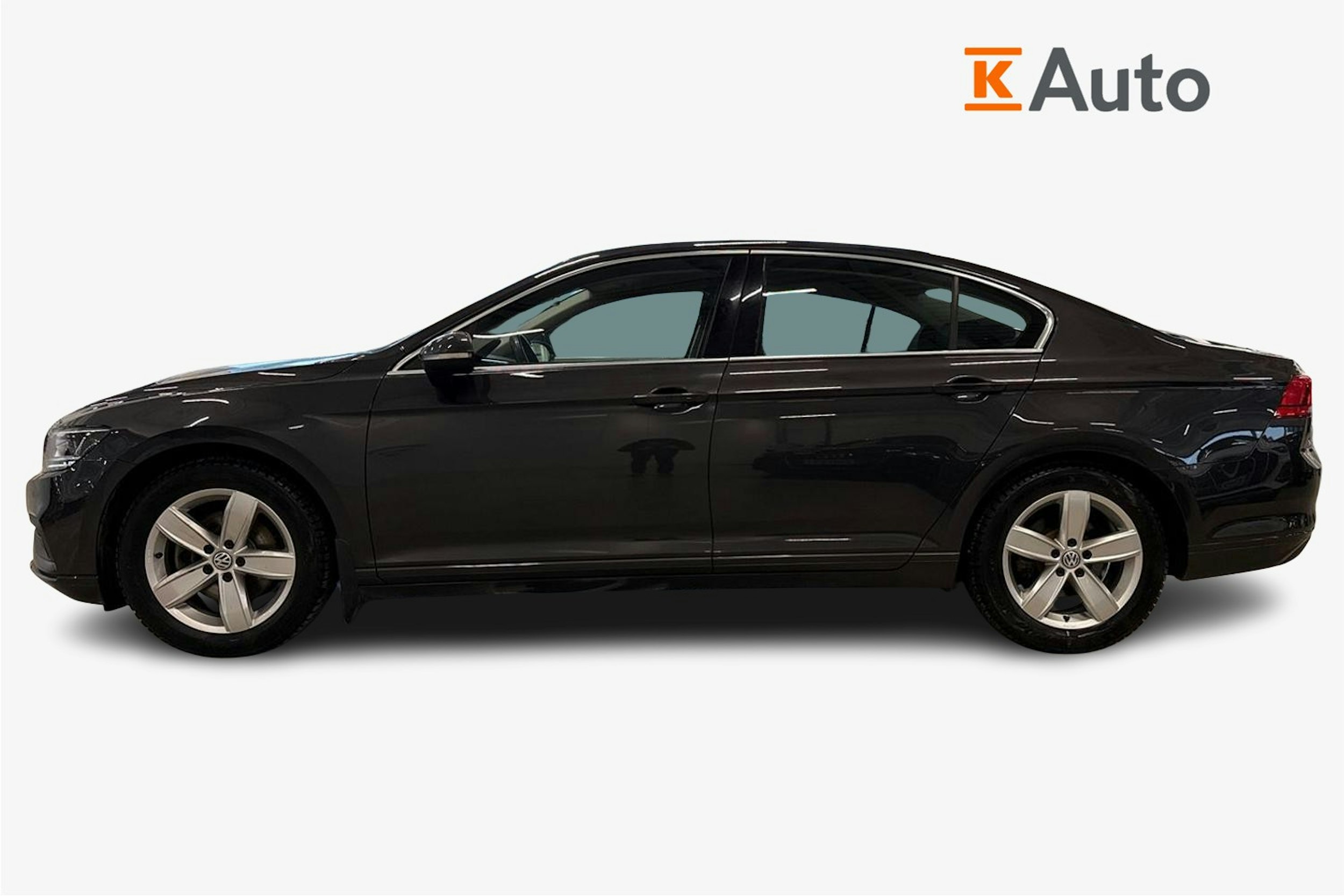 harmaa Volkswagen Passat 2020 kuva 6.