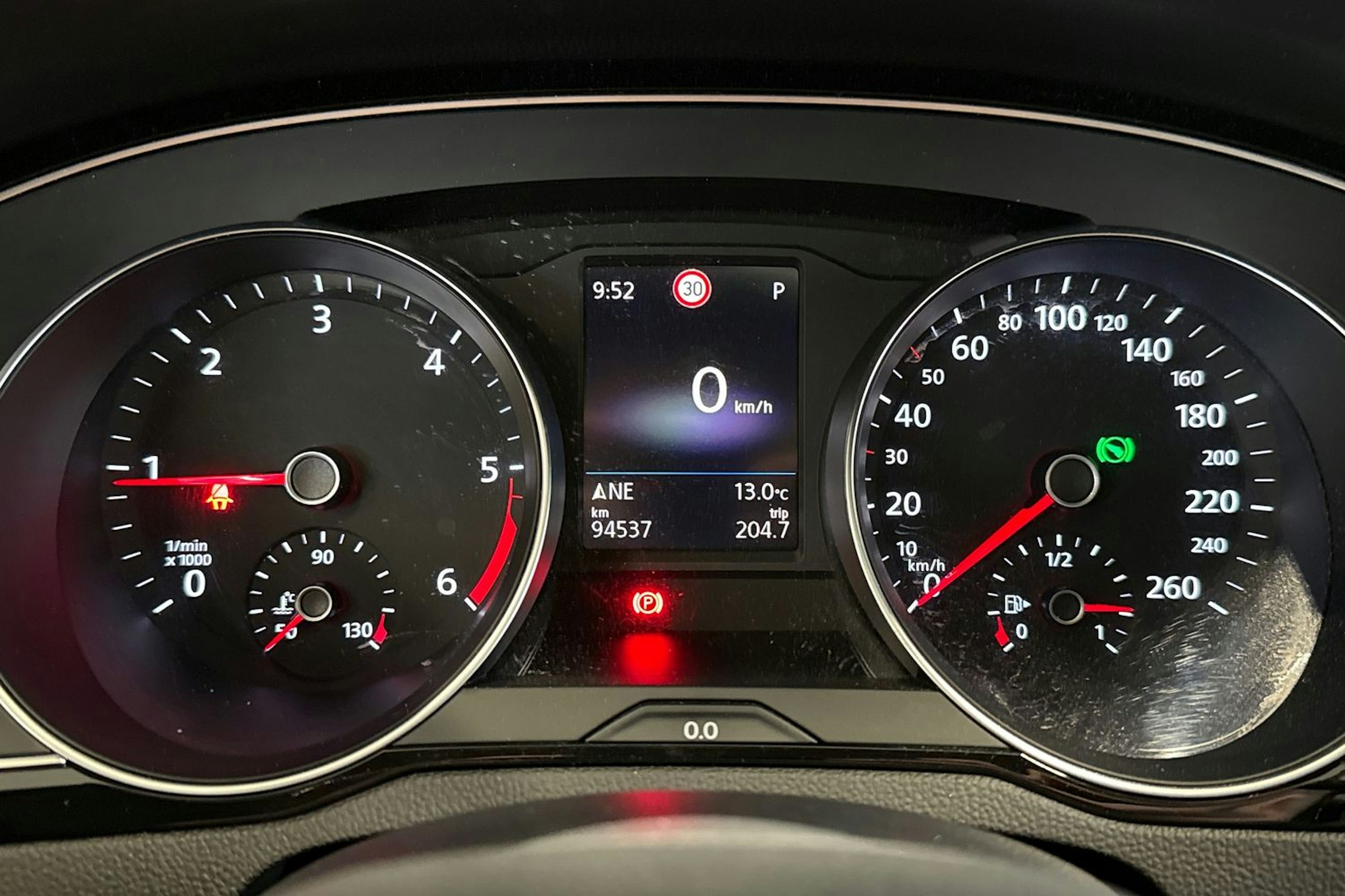 harmaa Volkswagen Passat 2020 kuva 19.