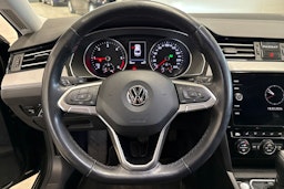 harmaa Volkswagen Passat 2020 kuva 20.