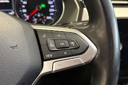 harmaa Volkswagen Passat 2020 kuva 22.