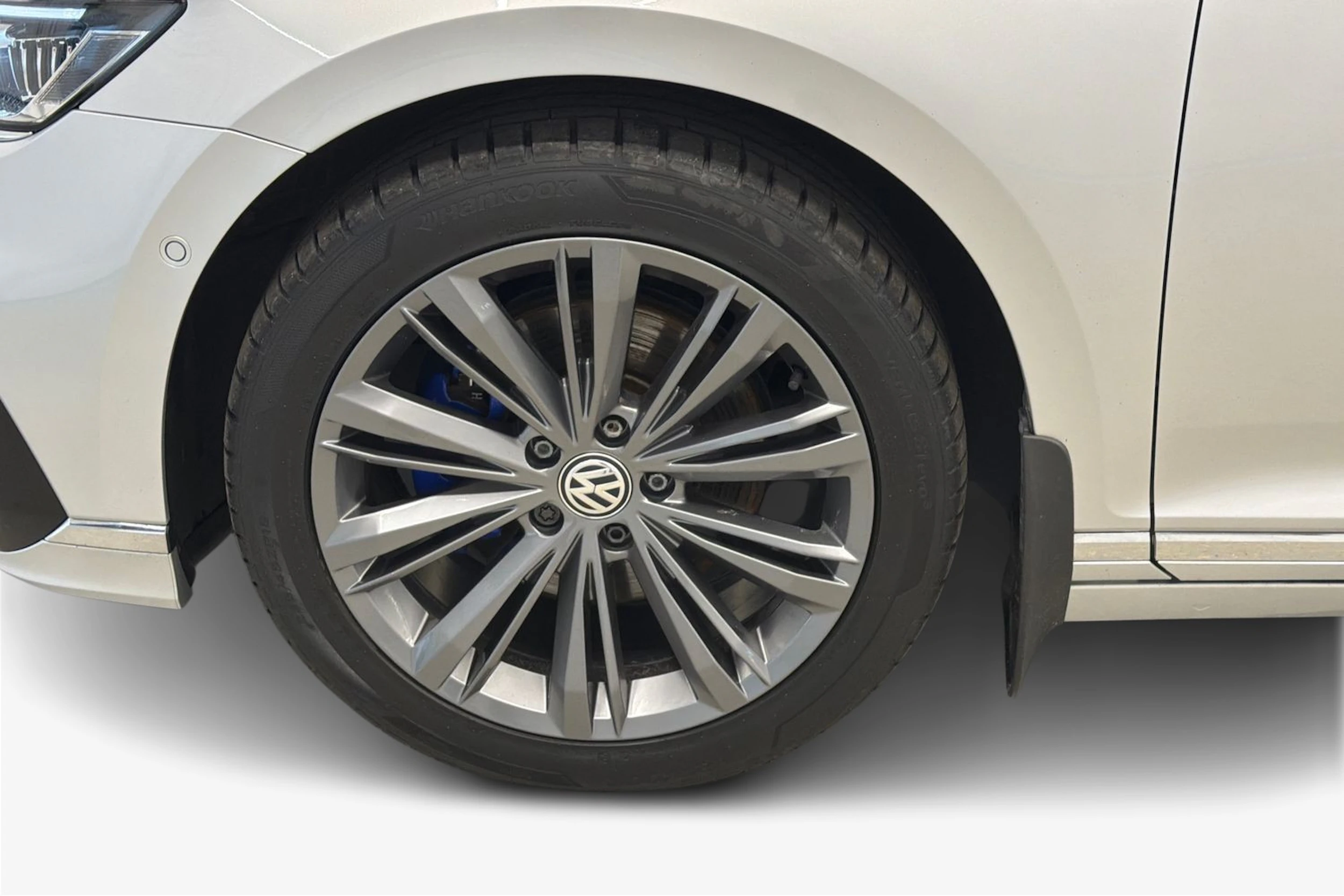 hopea Volkswagen Passat 2020 kuva 9.