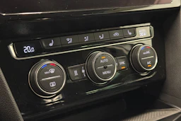 hopea Volkswagen Passat 2020 kuva 26.