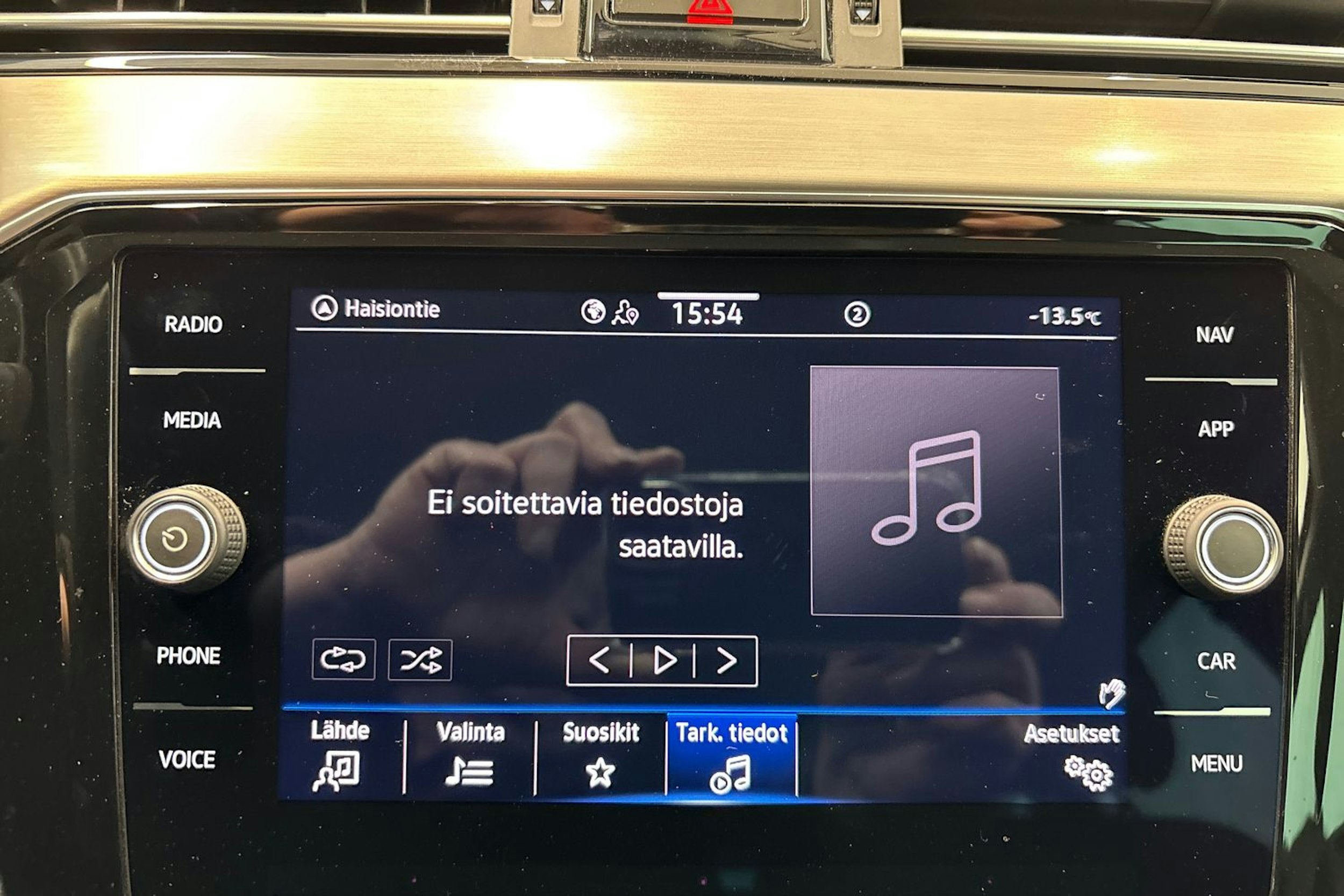 sininen Volkswagen Passat 2020 kuva 25.