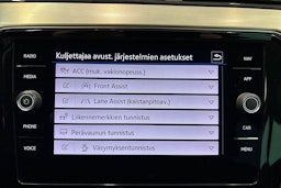 sininen Volkswagen Passat 2020 kuva 27.
