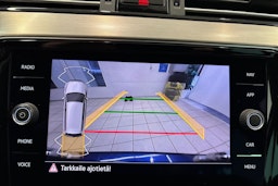 sininen Volkswagen Passat 2020 kuva 28.