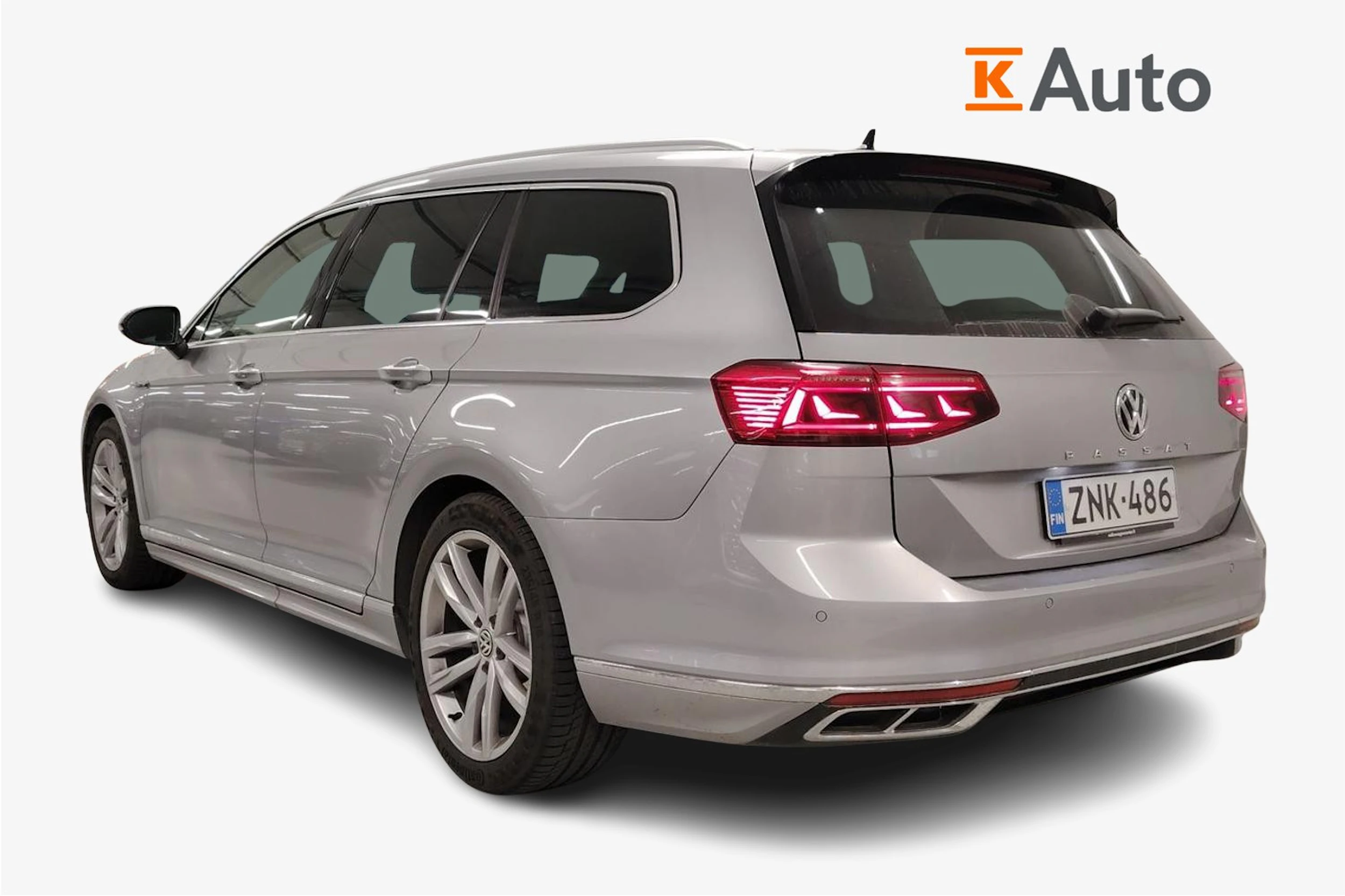 Sininen Volkswagen PASSAT 2020 kuva 2.