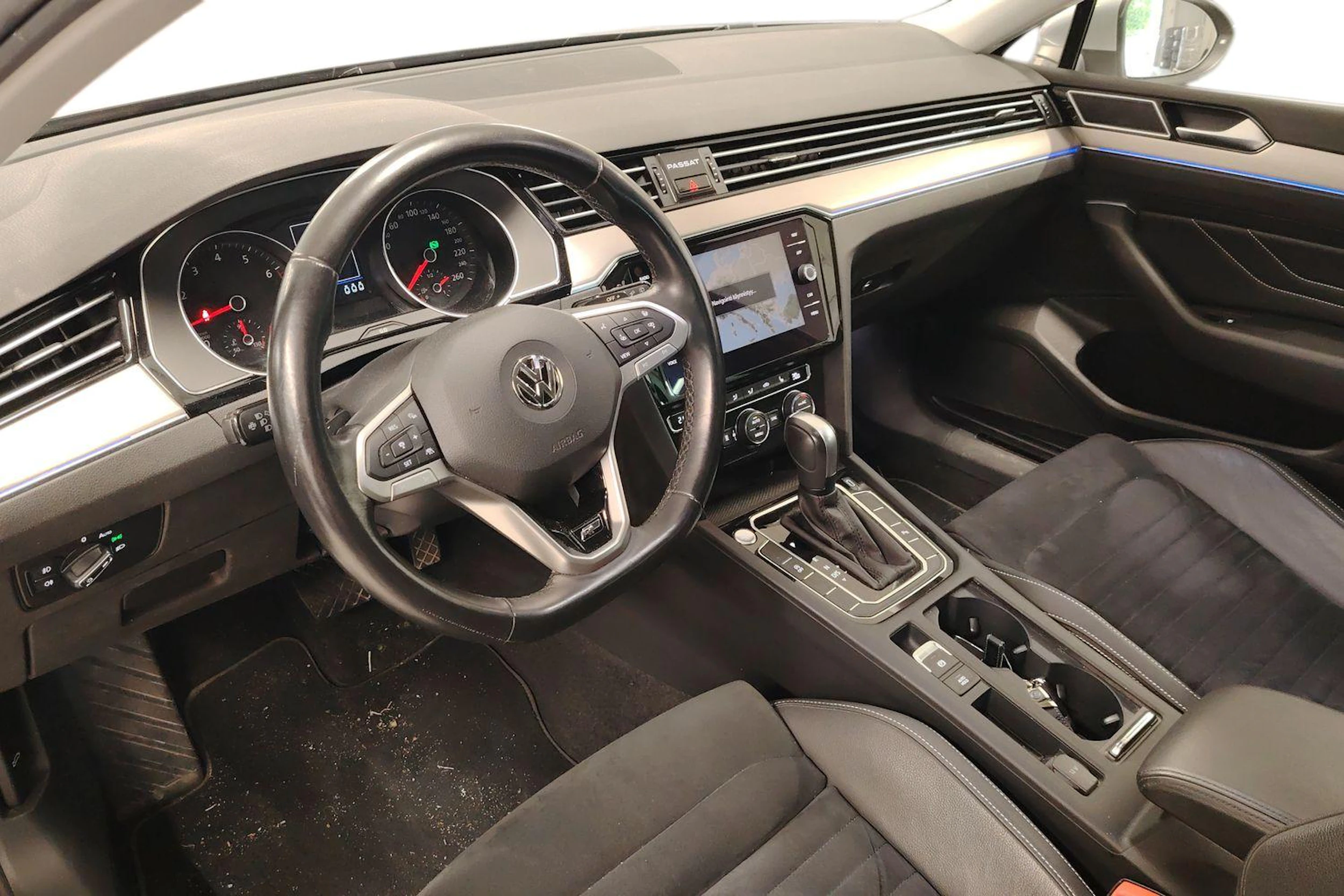 Sininen Volkswagen PASSAT 2020 kuva 3.