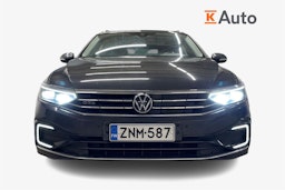 harmaa Volkswagen Passat 2020 kuva 5.